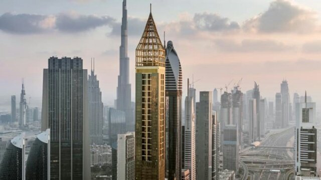 Hotel Gevora má v Dubaji nabízí ubytování v 528 pokojích na 75 patrech a do výšky měří 356 metrů, jen o jeden metr víc než dosavadní držitel rekordu, nedaleký hotel JW Marriott Marquis.