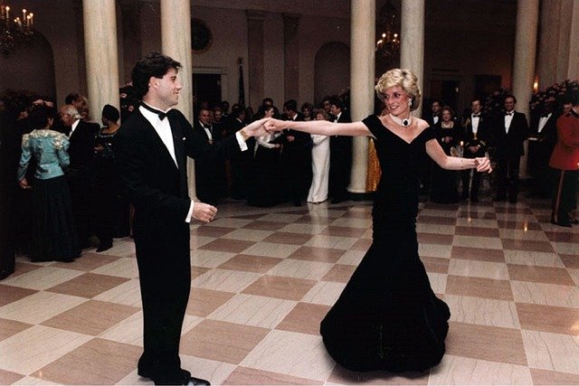 Princezna Diana tančí, Ilustrační fotografie