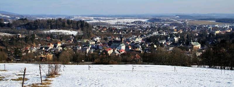 V Krkonoších symbolicky pohřbili cestovní ruch