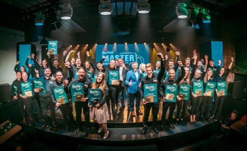 Vítězem 16. ročníku soutěže Pilsner Urquell Master Bartender se stal Ondřej Rozsypal z restaurace Šenk Lékárna