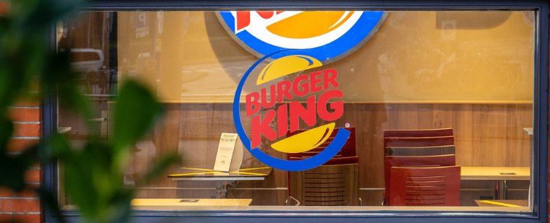 Burger King čelí žalobě, že "nafukuje" fotky burgerů