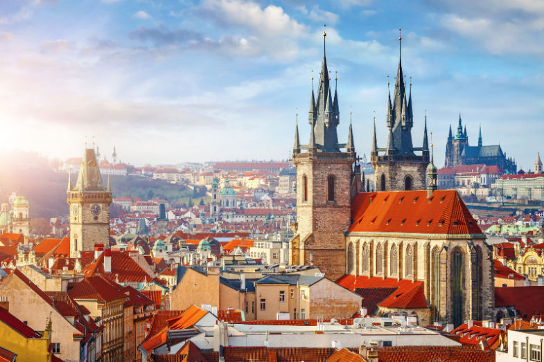 Každý šestý byt v centru Prahy je Airbnb